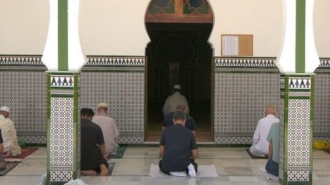 Interior de una mezquita/ Archivo