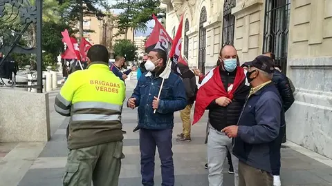Concentraci&oacute;n de CGT frente al Palacio Auton&oacute;mico / Archivo