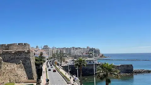 Sol sobre la ciudad / Archivo