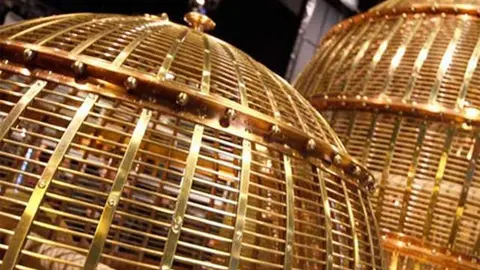 Bombos del Sorteo Extraordinario de Navidad / Archivo