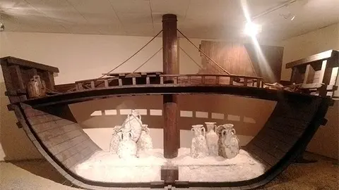 Museo de la Basilica Tardo Romana / Archivo