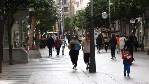 Gente por la calle/Archivo