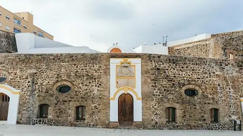 Patio de Armas de las Murallas Reales/ Archivo