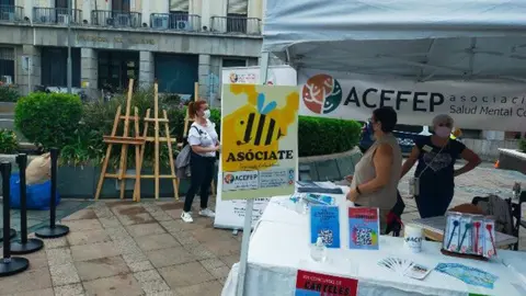 Stand informativo de ACEFEP, una de las entidades/ Archivo