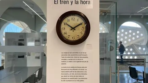 Estaci&oacute;n del Ferrocarril / Daniel Hern&aacute;ndez