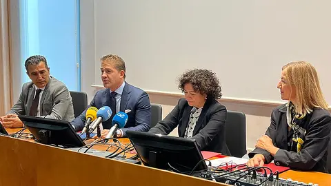Firma del convenio entre la C&aacute;mara de Comercio y la UGR / Daniel Hern&aacute;ndez