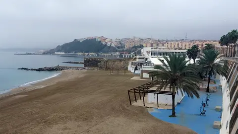 Cielos cubiertos desde la playa de la Ribera