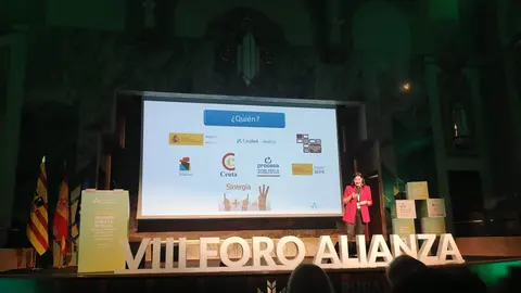 La directora provincial de Educaci&oacute;n, Yolanda Rodr&iacute;guez, durante su intervenci&oacute;n en el VIII Foro Alianza