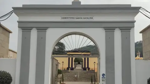 Entrada al Camposanto