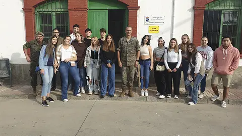 Visita de Enfermer&iacute;a al Archivo Intermerdio Militar / Cedida
