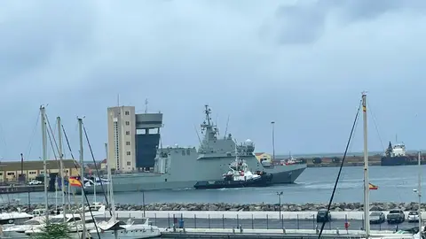 Buque Tornado en el Muelle Espa&ntilde;a / Archivo