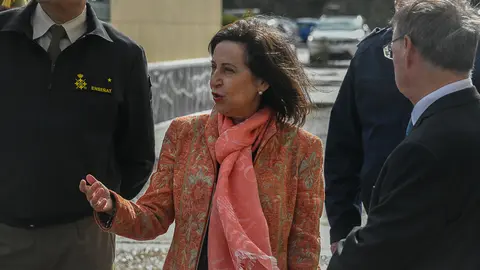 La ministra de Defensa durante su visita a Ceuta / Archivo