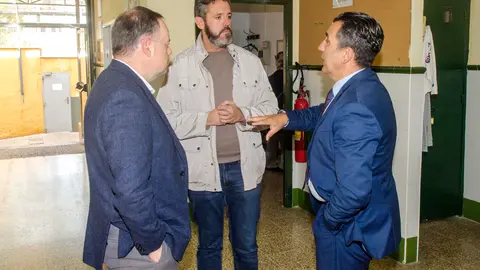 Visita del consejero de Educaci&oacute;n y Cultura, Carlos Rontom&eacute;, al CEIP Ortega y Gasset / Cedida
