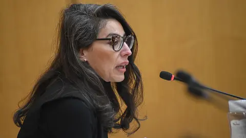  Dunia Mohamed, durante el transcurso de una sesi&oacute;n plenaria 