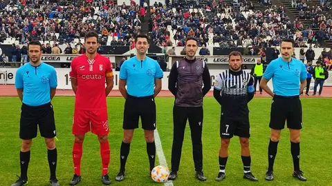 Encuentro de la primera vuelta en el Municipal de La L&iacute;nea