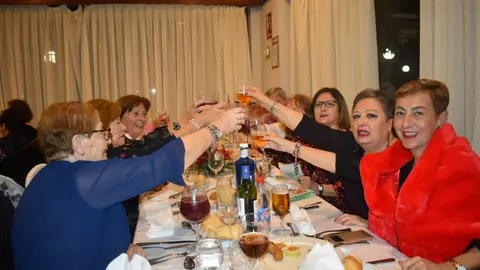 CENA MAYORES