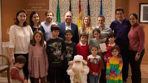 Concurso Postales Navide&ntilde;as del Colegio de M&eacute;dicos / Archivo