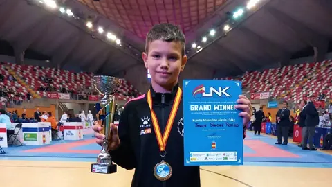 Javier Rosillo, campe&oacute;n de la Liga Nacional de K&aacute;rate 2022