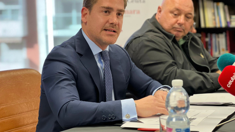 Karim Bulaix, presidente de la C&aacute;mara de Comercio, durante una rueda de prensa en la sede de la C&aacute;mara / Archivo