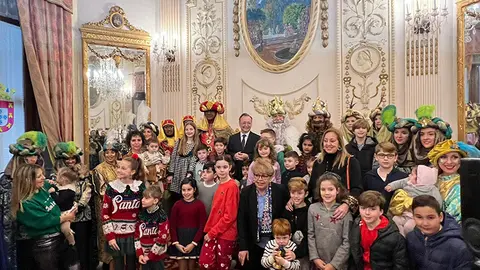 La llegada a Ceuta de Sus Majestades los Reyes Magos / Daniel Hern&aacute;ndez