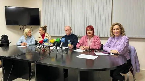 Representantes de la Junta de Personal Docente durante su comparecencia de este martes / Daniel Hern&aacute;ndez
