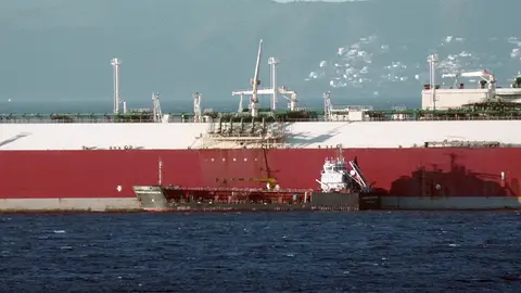 Wilma Oil suministrando combustible al gigante gasero Bu Samra / Cedida
