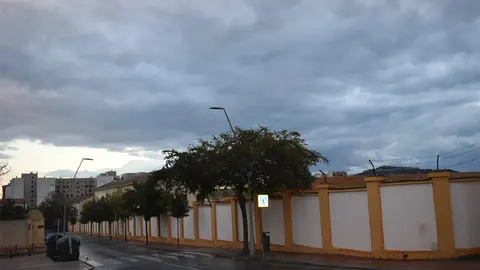 Cielos nublados / Rafa B&aacute;ez