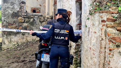 Dispositivo policial desplegado para localizar el cuerpo del joven Mohamed Al&iacute; / Laura Ortiz