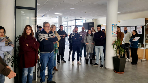 Minuto de silencio en memoria de Mohamed Ali en su instituto, el Clara Campoamor / IES Clara Campoamor