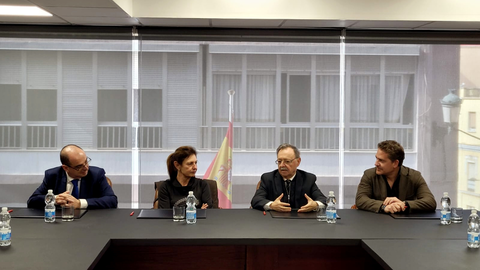 Reuni&oacute;n entre representantes de Inserta Empleo, Ciudad y C&aacute;mara de Comercio / Laura Ortiz