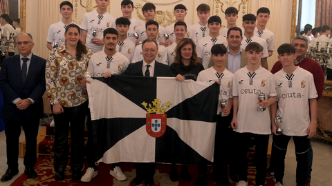 Vivas recibe a la selecci&oacute;n Sub-16