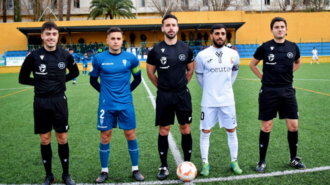 Empate sin goles entre el filial del AD Ceuta FC y el filial del C&oacute;rdoba / Rafa B&aacute;ez
