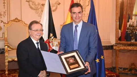 Pedro S&aacute;nchez durante una de sus visitas a la ciudad / Archivo