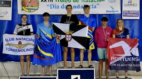 la nataci&oacute;n caballa se luce en Algeciras