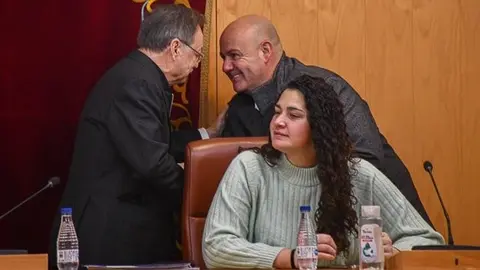 Juan Vivas y Juan Guti&eacute;rrez durante una sesi&oacute;n plenaria en la pasada legislatura / Archivo