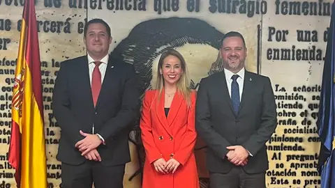Visita de Alejandro Ram&iacute;rez al Senado