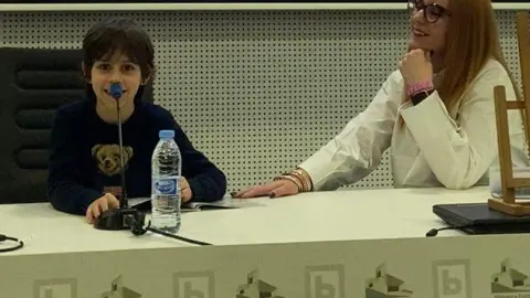 Lidia y Miguel, durante la presentaci&oacute;n de su libro
