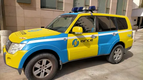 Veh&iacute;culo de emergencias a las puertas del Palacio Auton&oacute;mico / Rafa B&aacute;ez