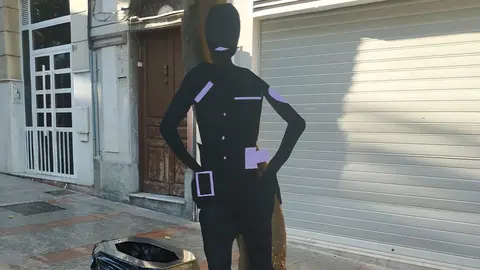 Siluetas de mujer / Ciudad Aut&oacute;noma