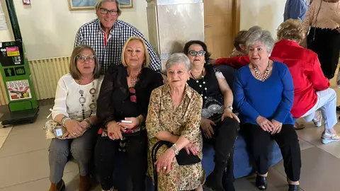 Grupo de pensionistas disfrutando en Fuengirola/ Foto: Ciudad Aut&oacute;noma