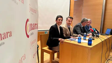 Inauguraci&oacute;n de las Jornadas de Formaci&oacute;n y Empleo de la C&aacute;mara de Comercio / Mohammed Ettouileb