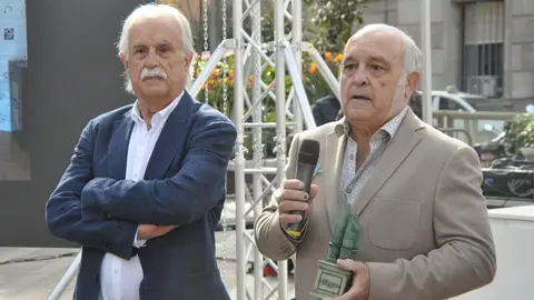  Rafael y Jos&eacute; Mar&iacute;a Carrasco durante el homenaje que les rindi&oacute; la I Semana Gastron&oacute;mica de Ceuta. 