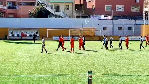 EN V&Iacute;DEO - Insultos y vejaciones a un colegiado el la Liga Regional
