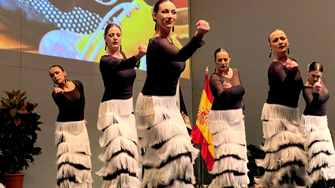 Emoci&oacute;n y arte en una entrega de Medallas y Escudos marcada por el amor a Ceuta (9)