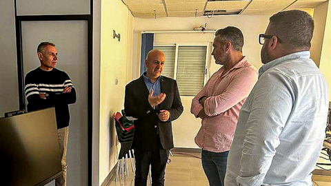 Juan Guti&eacute;rrez durante su visita al 112 / PSOE