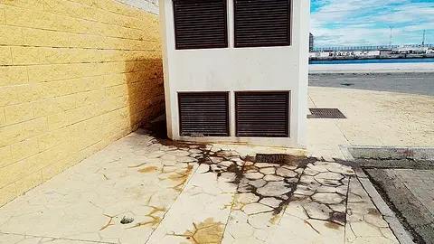 Porquer&iacute;a en el Parque de la Marina / C&eacute;sar Mart&iacute;n