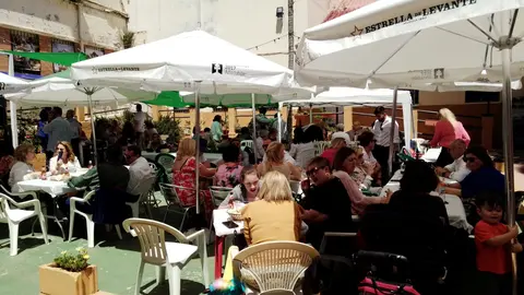 Fiesta de la Primavera / C&eacute;sar Mart&iacute;n