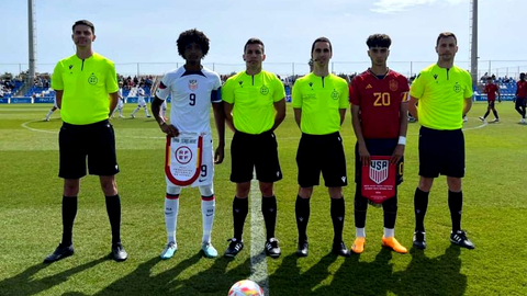 &Aacute;lex Mora con la Selecci&oacute;n espa&ntilde;ola 