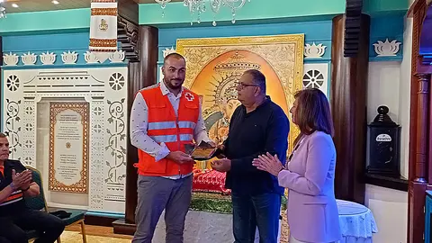 Homenaje en el Templo Hind&uacute;
