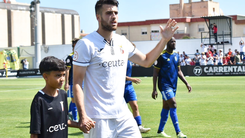 Fabrizio Danese seguir&aacute; defendiendo los colores de la AD Ceuta FC